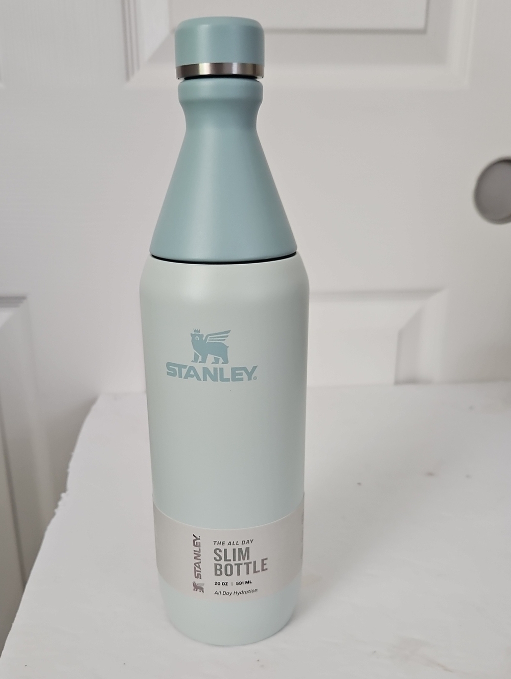 Stanley NWT All Day Slim Bottle